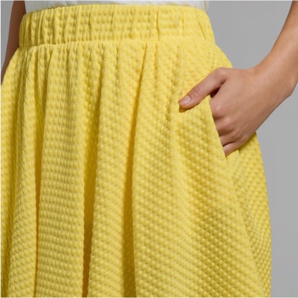 NWT Modcloth Winner's Circle Skater Yellow Skirt Size Small - Picture 6 of 16